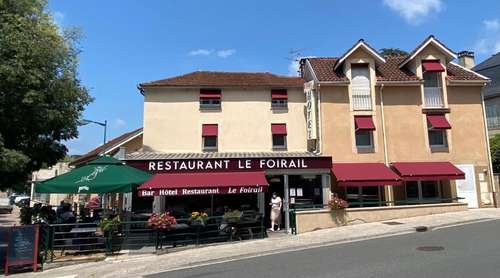 www.hotel-lefoirail-figeac.com