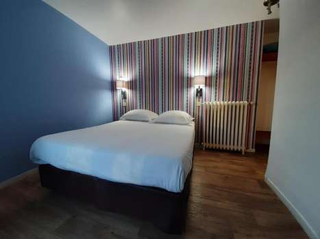 www.hotel-leroyalty.com