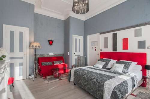 www.hotelsalondeprovence.fr