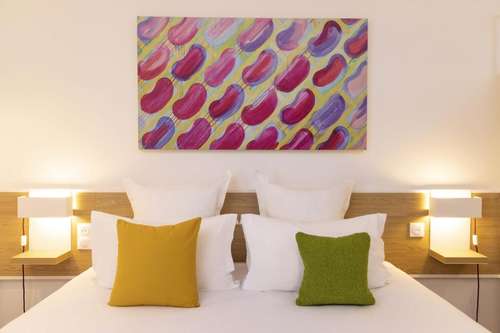 www.hotel-paris-louis-blanc.com