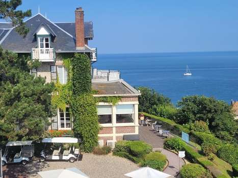 www.dormy-house.com