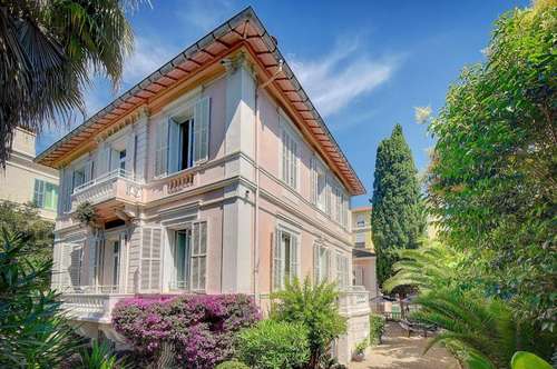 www.villa-claudia-cannes.com