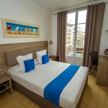 www.hotel-nice-parisien.com
