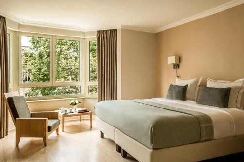 www.royalgardenparis.com
