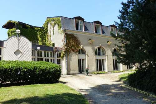 www.chateau-bazeilles.com