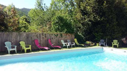 www.hotelrestaurantlagravenne.fr