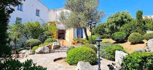 www.hotel-caladiloru.com