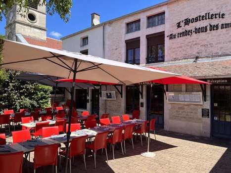 www.hostellerierdvamis.com