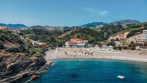 www.hotel-des-elmes.com