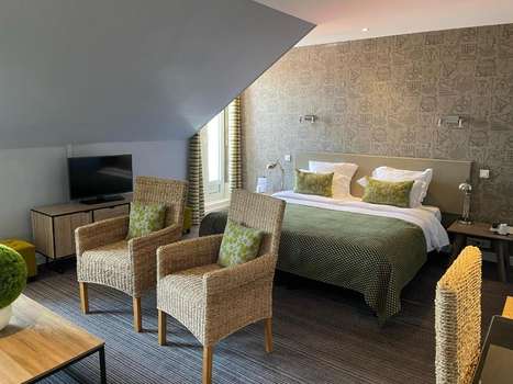 www.hotel-oyonnax.fr