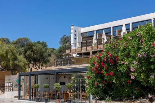 www.auberge-kalliste.corsica