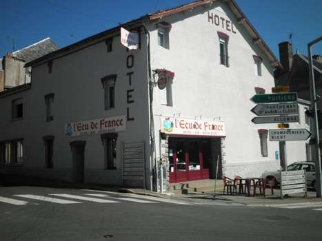 www.ecu-de-france-secondigny.com