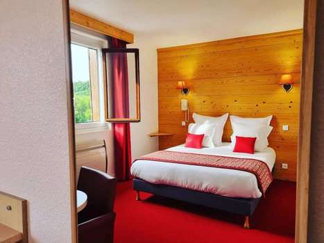 www.hotel-charmilles.com