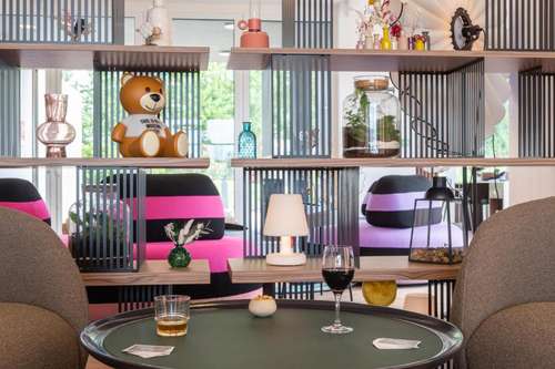 www.hotel-omnubo.com
