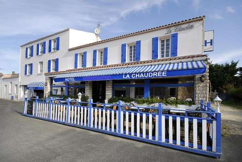 www.hotel-la-chaudree.com