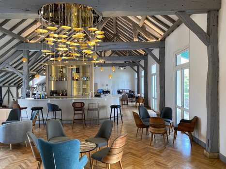 www.hotel-la-clef-des-chateaux.fr
