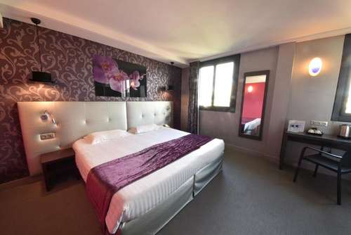 www.hotelduquercy.com