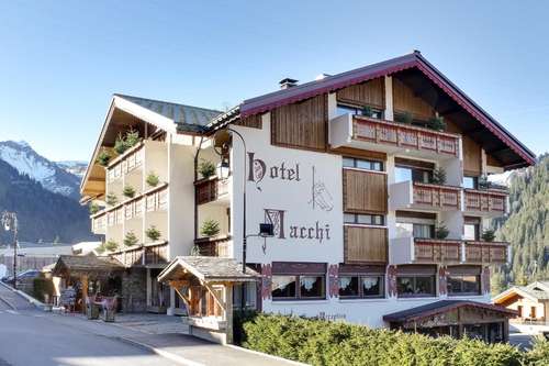 www.hotelmacchi.com