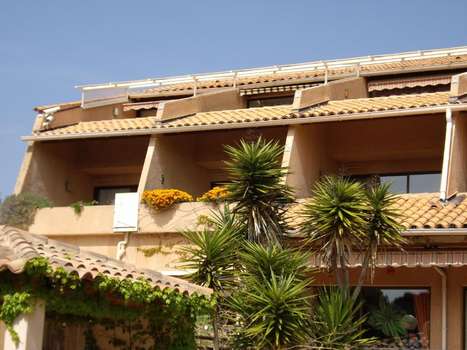 www.hotellespalmiers.com