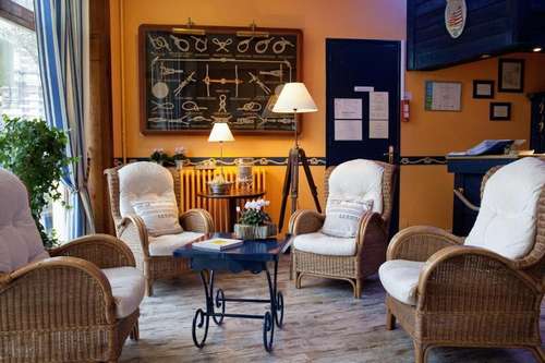 www.hotelventdouest-fecamp.fr