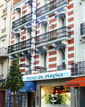 www.hoteldenaples.com