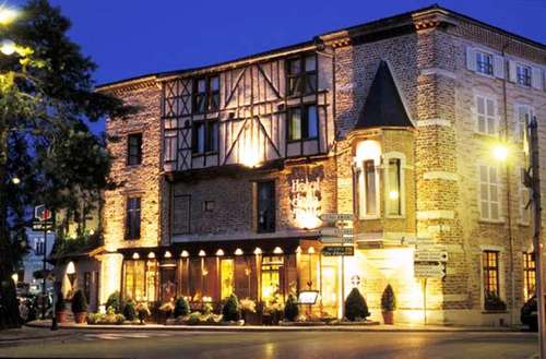 www.hotel-latour.com