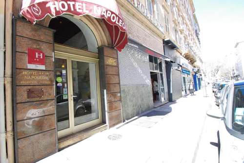 www.hotel-napoleon-bastia.fr