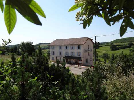 www.hotel-annexe-morvan.fr