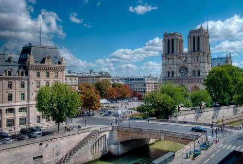 www.rivesdenotredame.com