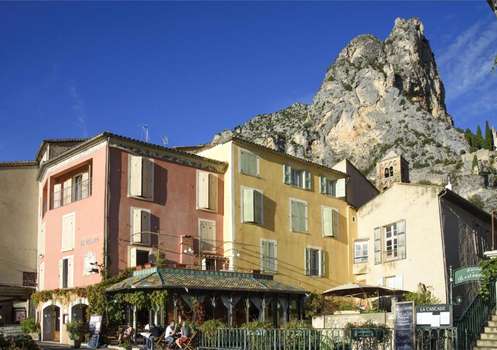 www.lerelais-moustiers.com