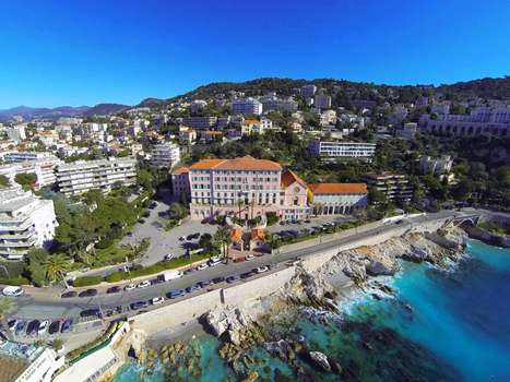 www.lesaintpaul-hotel.fr