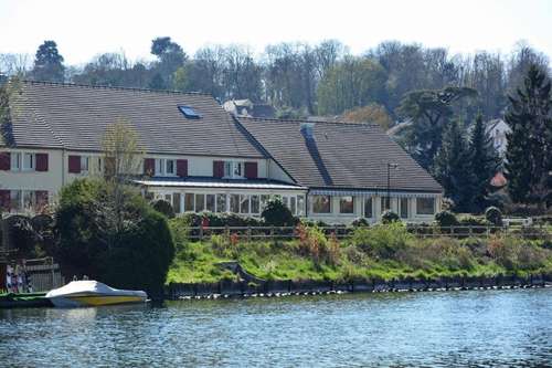www.hotel-viry-chatillon.com
