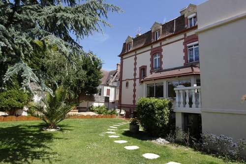 www.hotel-ouistreham.com