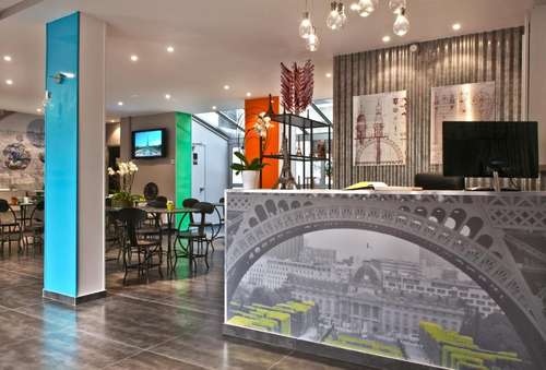www.alpha-paris-hotel.com