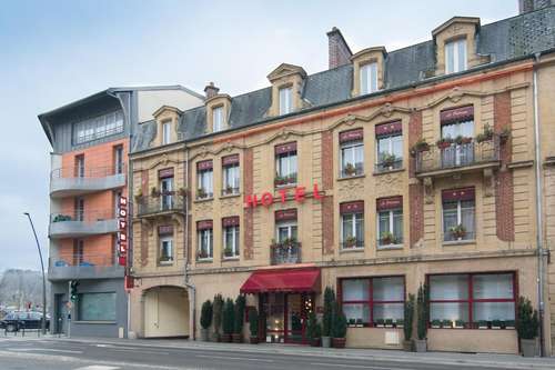 www.hotel-pelican-charleville.com