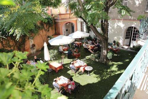 www.hotel-du-fiacre.com