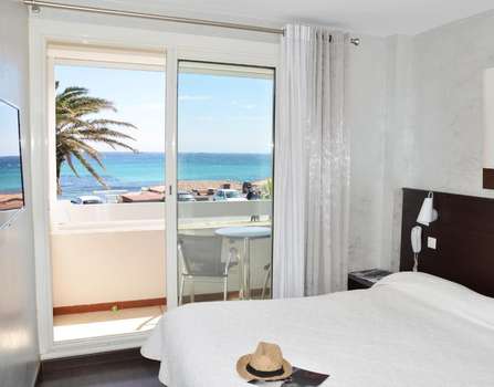 www.hotel-plage-ste-maxime.com