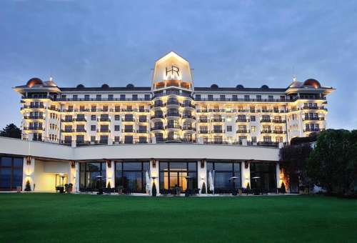 www.hotel-royal-evian.com