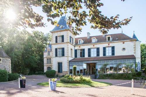 www.chateau-de-champlong.com