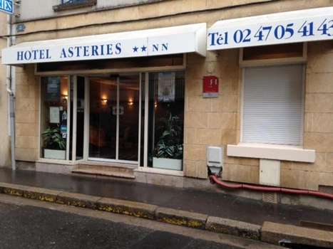 www.hotel-asteries.com