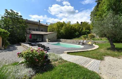 www.relaisduvivarais.fr