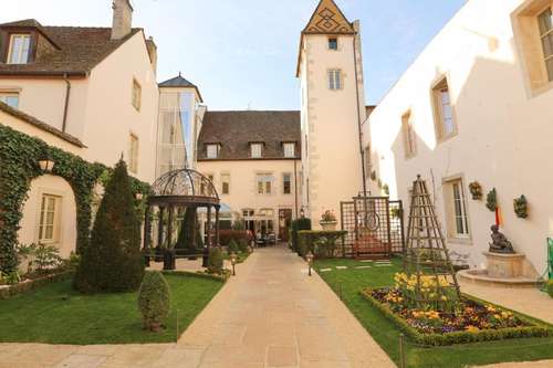 www.hotel-cep-beaune.com