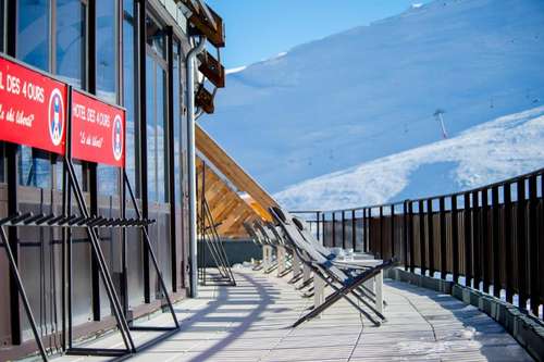 www.hotel-4ours-piau.com