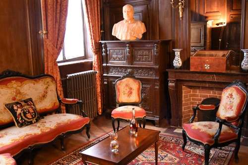 www.hotel-warenghien-douai.com