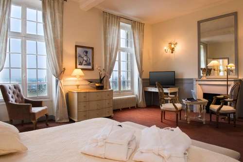 www.chateaudelhermitage.fr