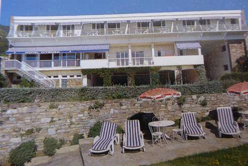 www.hotelcyrnea.fr