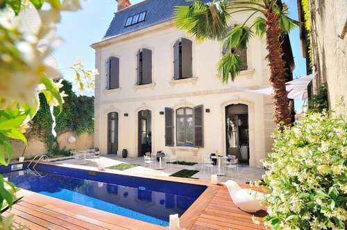 www.hotelparticulierbeziers.com