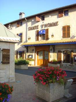 www.hotel-restauranttanteyvonne.fr