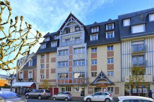www.almoria-deauville.com