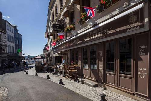 www.entreterreetmer-honfleur.com